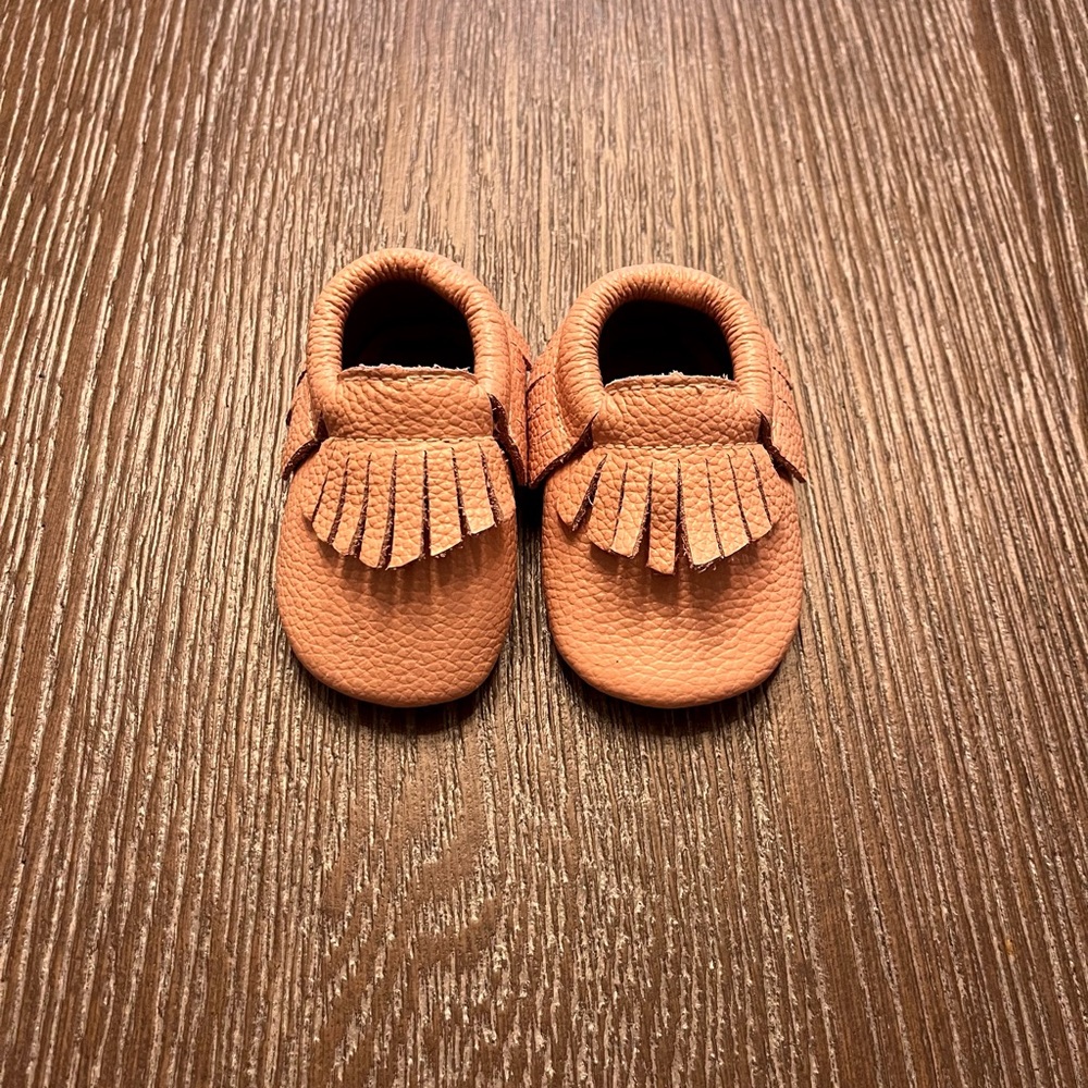 Baby moccasins, dusty pink